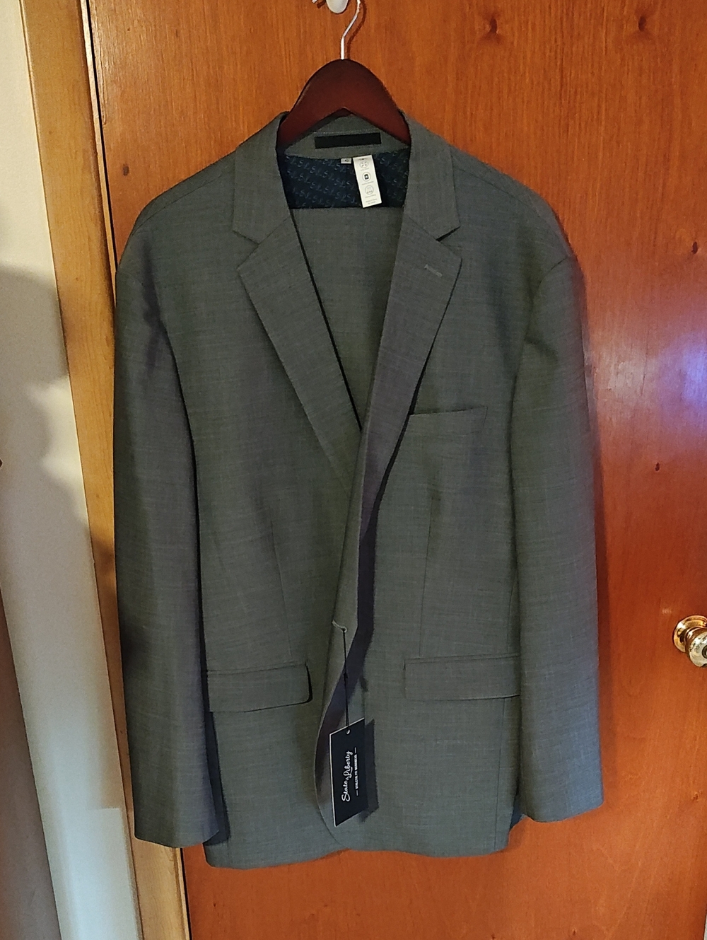 State & Liberty Mens Grey Suit BRAND NEW